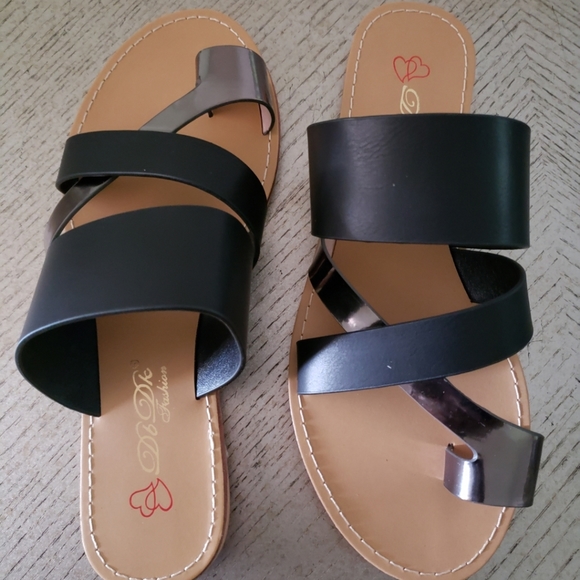 SAMANTHA! - Picture 2 of 2